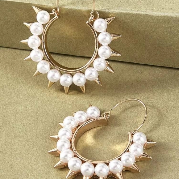 Glamorous Gold Faux Pearl Spike Hoop Earrings - Picture 2 of 6